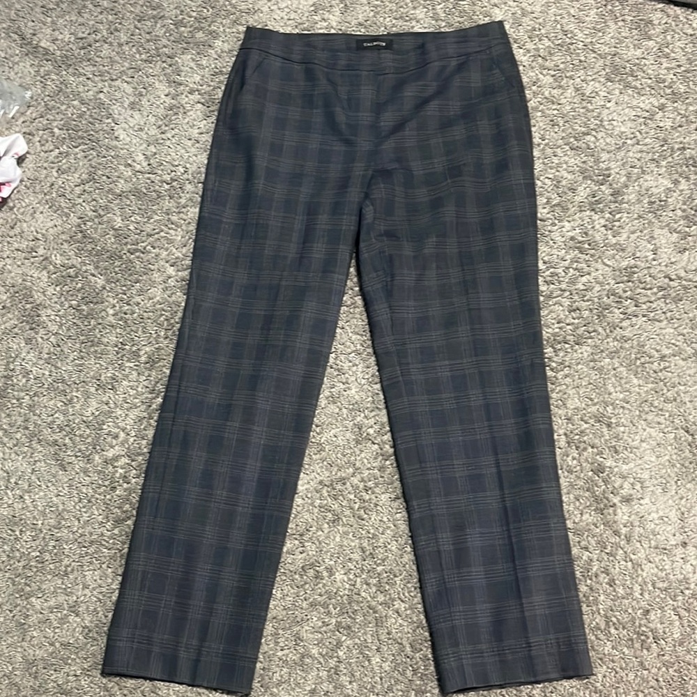 Woman’s Talbots trousers size 8